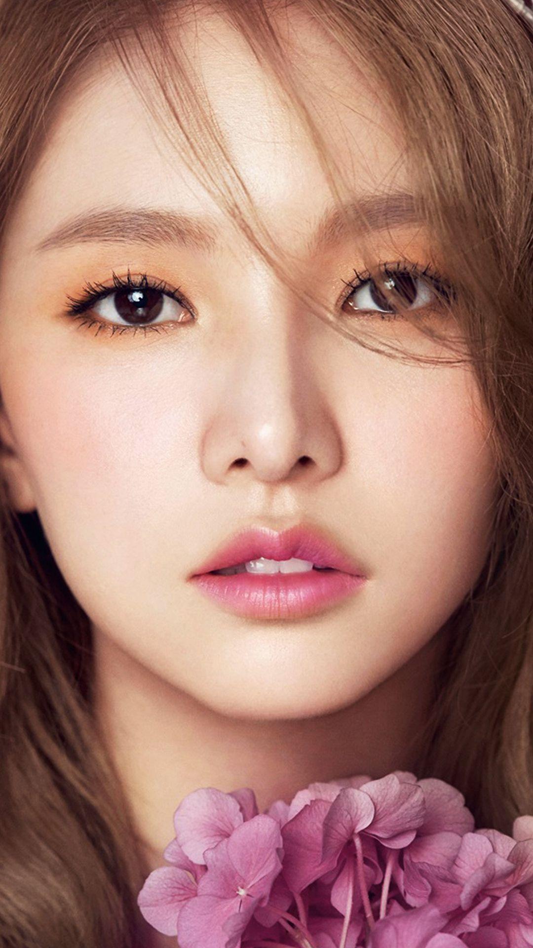 Korean Face Wallpapers Top Free Korean Face Backgrounds WallpaperAccess