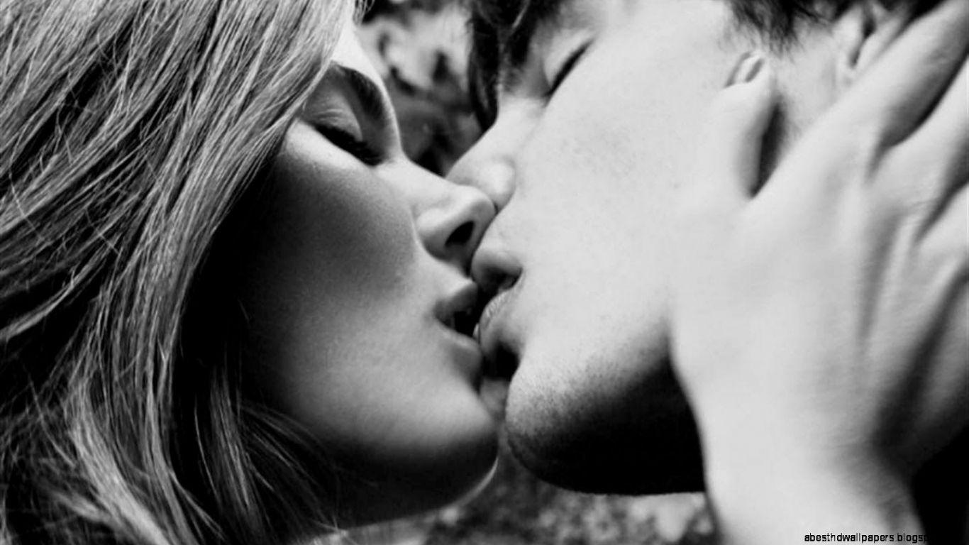 Couple Kiss Wallpapers Top Free Couple Kiss Backgrounds WallpaperAccess