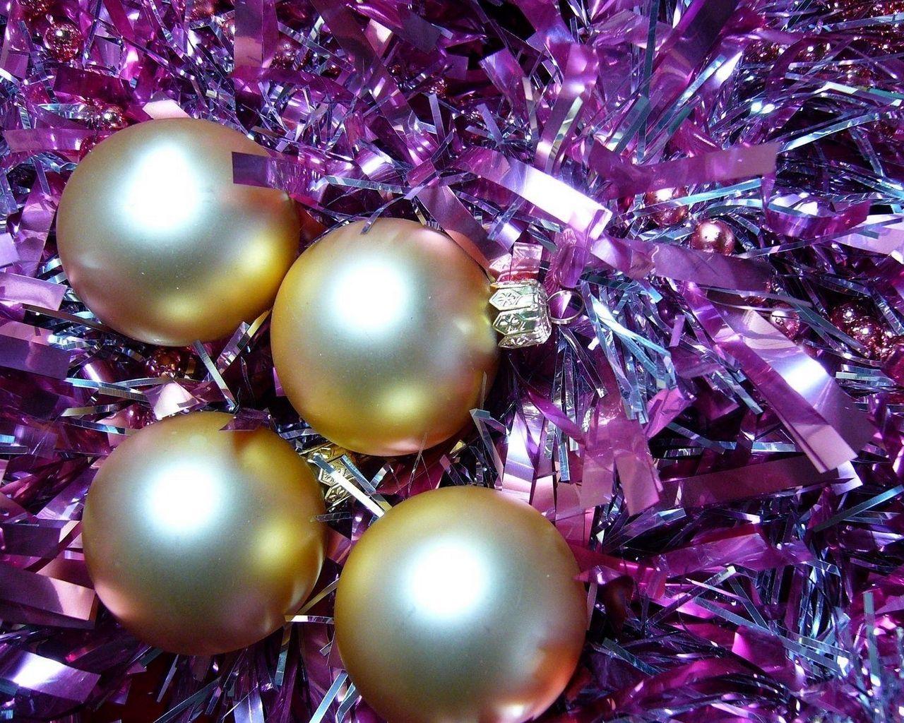 Tinsel Wallpapers Top Free Tinsel Backgrounds WallpaperAccess