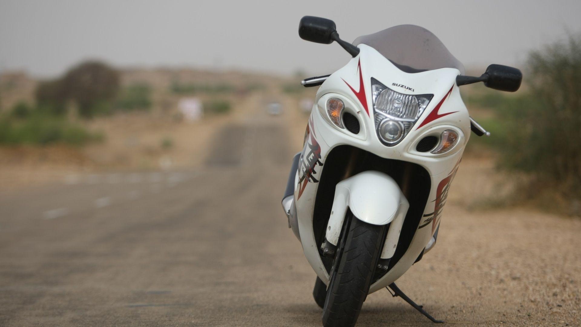 White Hayabusa Wallpaper