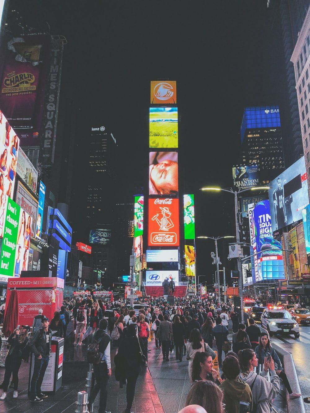 Busy City Wallpapers Top Free Busy City Backgrounds WallpaperAccess