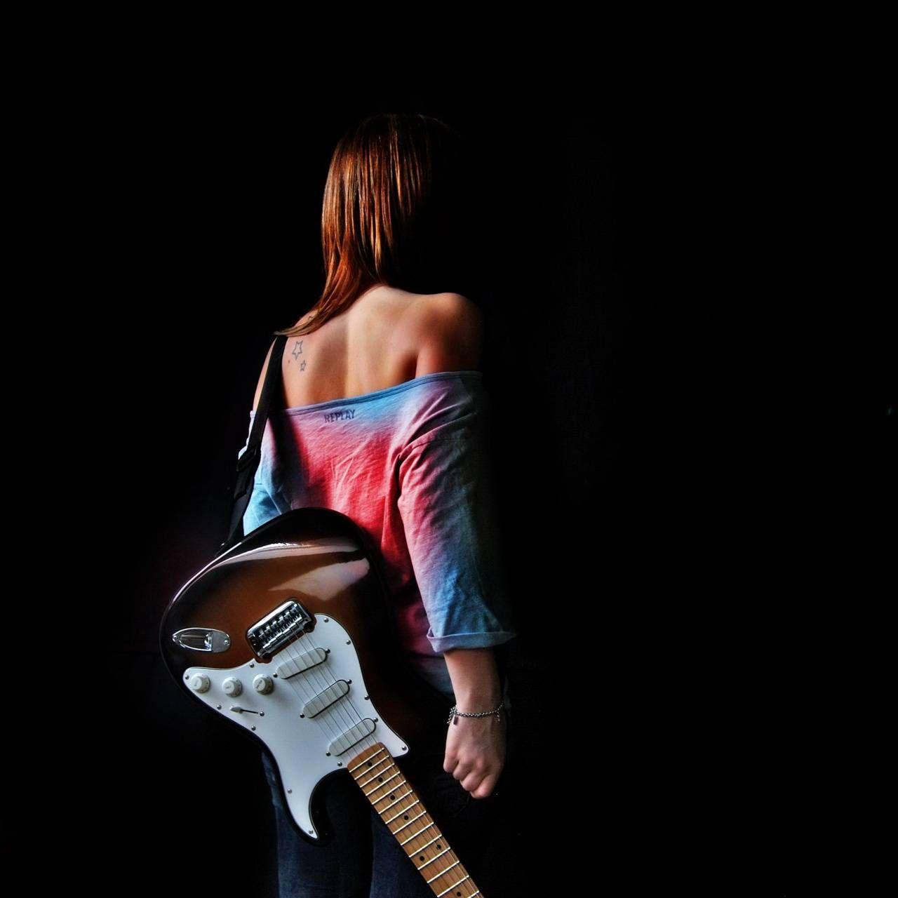 Girl With Guitar Wallpapers Top Free Girl With Guitar Backgrounds