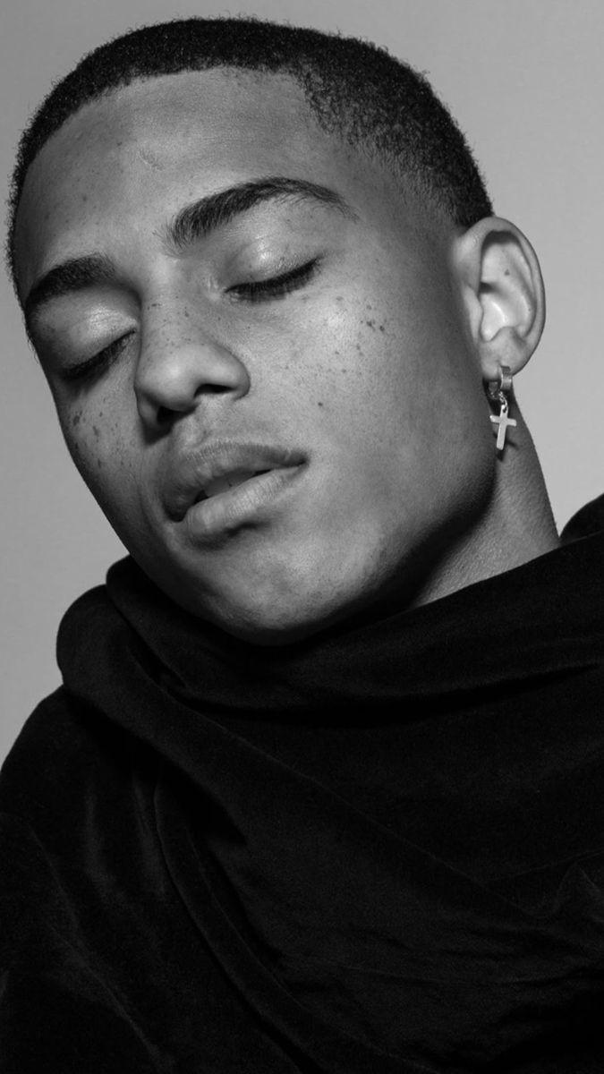 Black Men Wallpapers Top Free Black Men Backgrounds WallpaperAccess