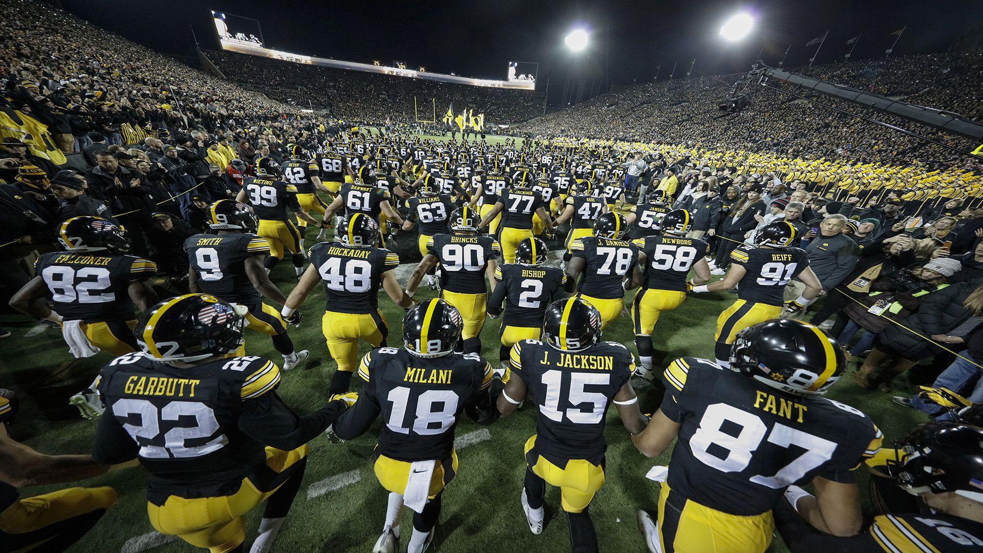 Iowa Football Wallpapers Top Free Iowa Football Backgrounds