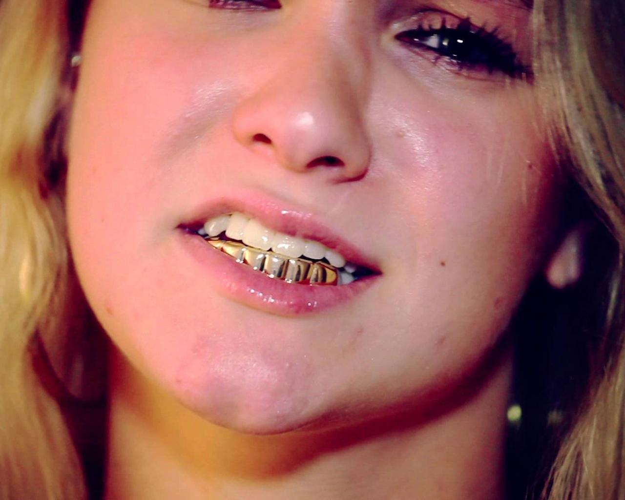 Gold Teeth Wallpapers Top Free Gold Teeth Backgrounds WallpaperAccess