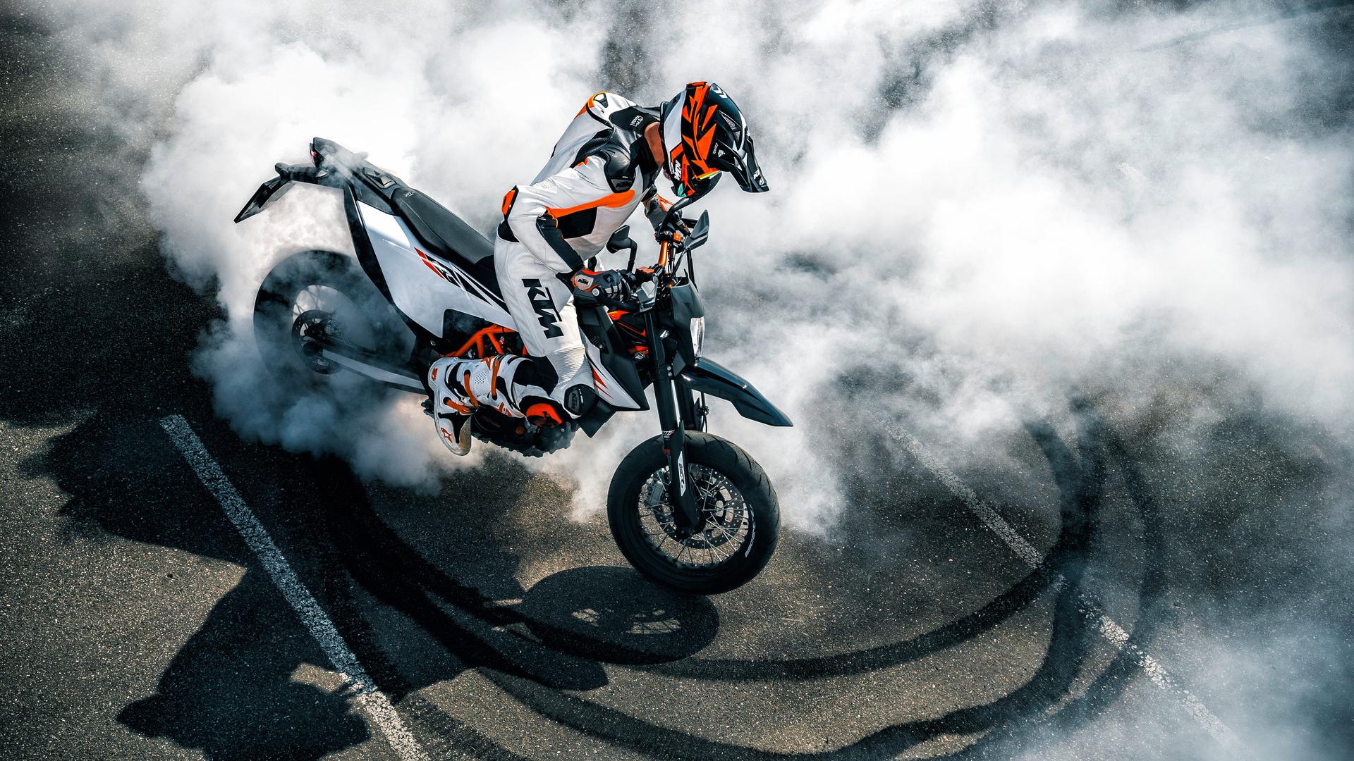 KTM Supermoto Wallpapers Top Free KTM Supermoto Backgrounds WallpaperAccess