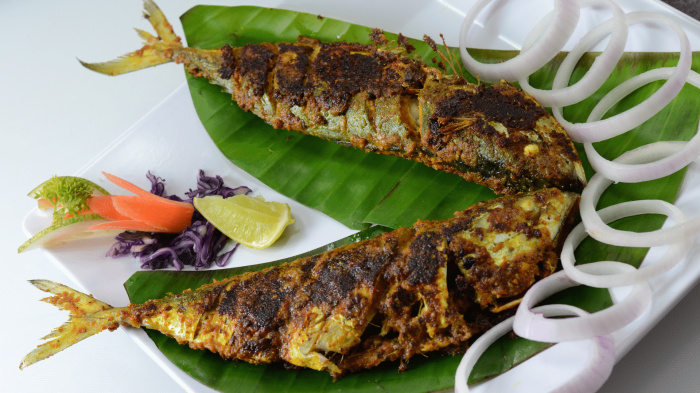 Pomfret fish tawa fry recipe restaurant style - hassanchef restaurant ... Pomfret fish tawa fry recipe restaurant style - hassanchef restaurant ...