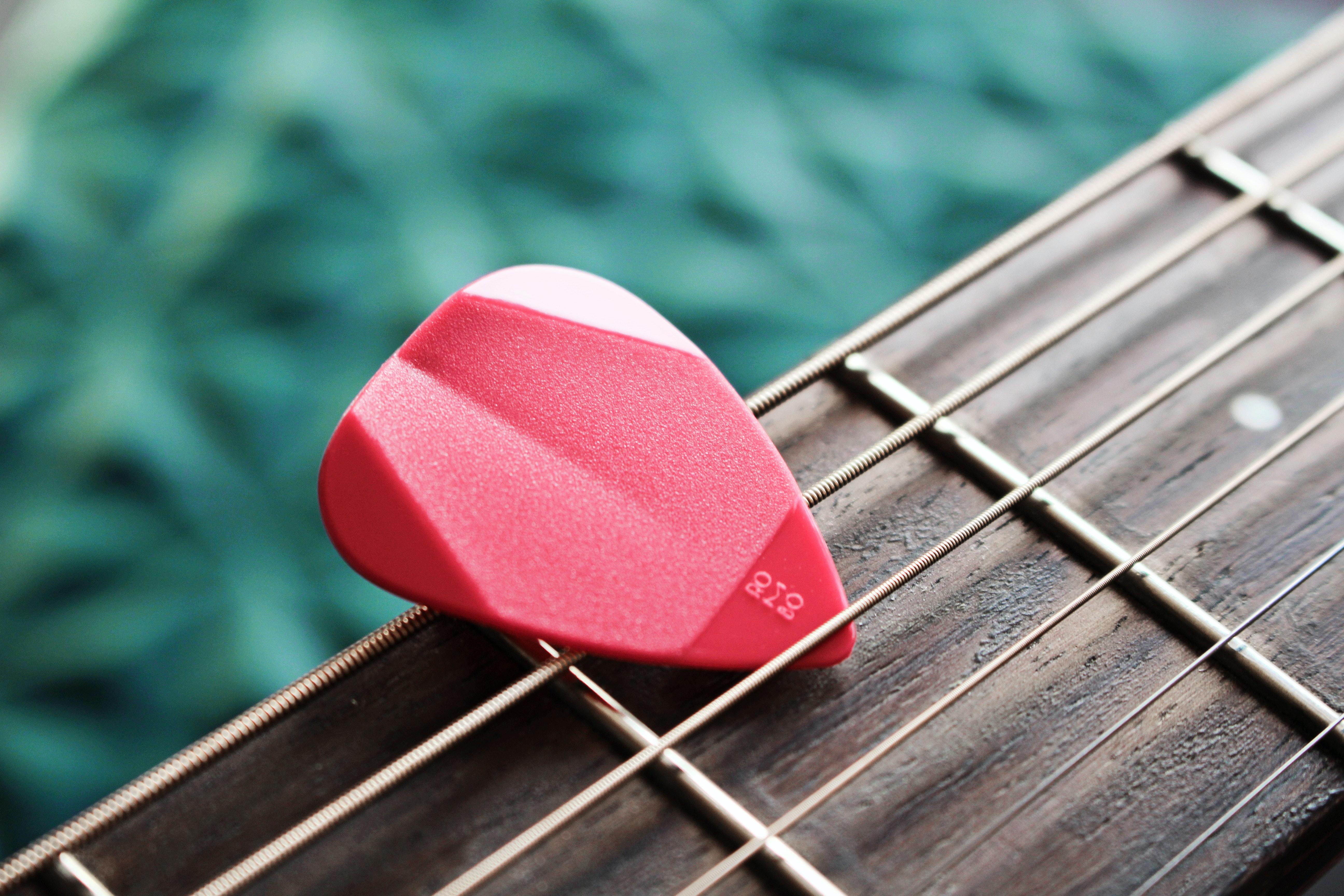 Guitar Pick Wallpapers Top Free Guitar Pick Backgrounds WallpaperAccess