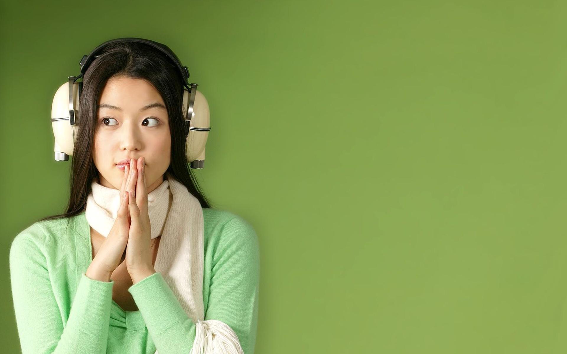 Girl with Headphones Wallpapers Top Free Girl with Headphones