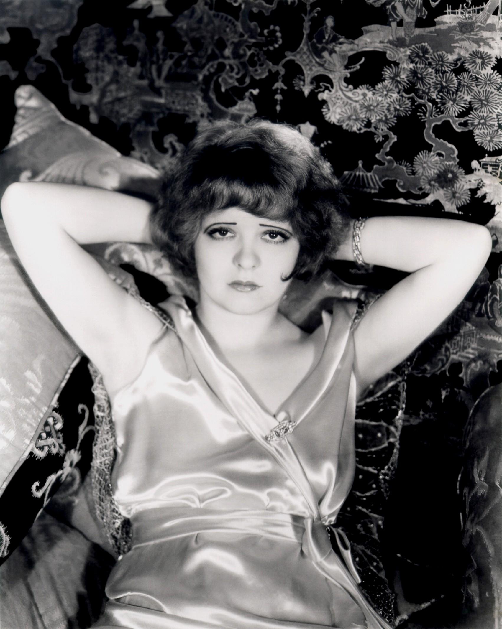 Clara Bow Wallpapers - Top Free Clara Bow Backgrounds - WallpaperAccess
