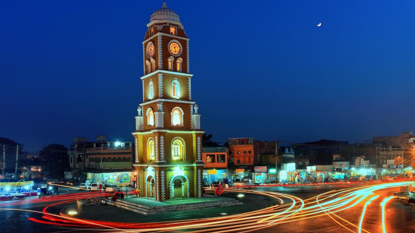 Faisalabad Wallpapers Top Free Faisalabad Backgrounds WallpaperAccess