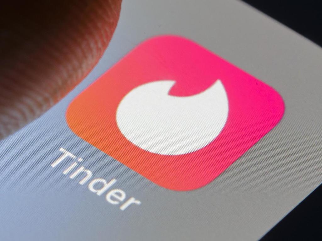 Tinder Wallpapers Top Free Tinder Backgrounds WallpaperAccess