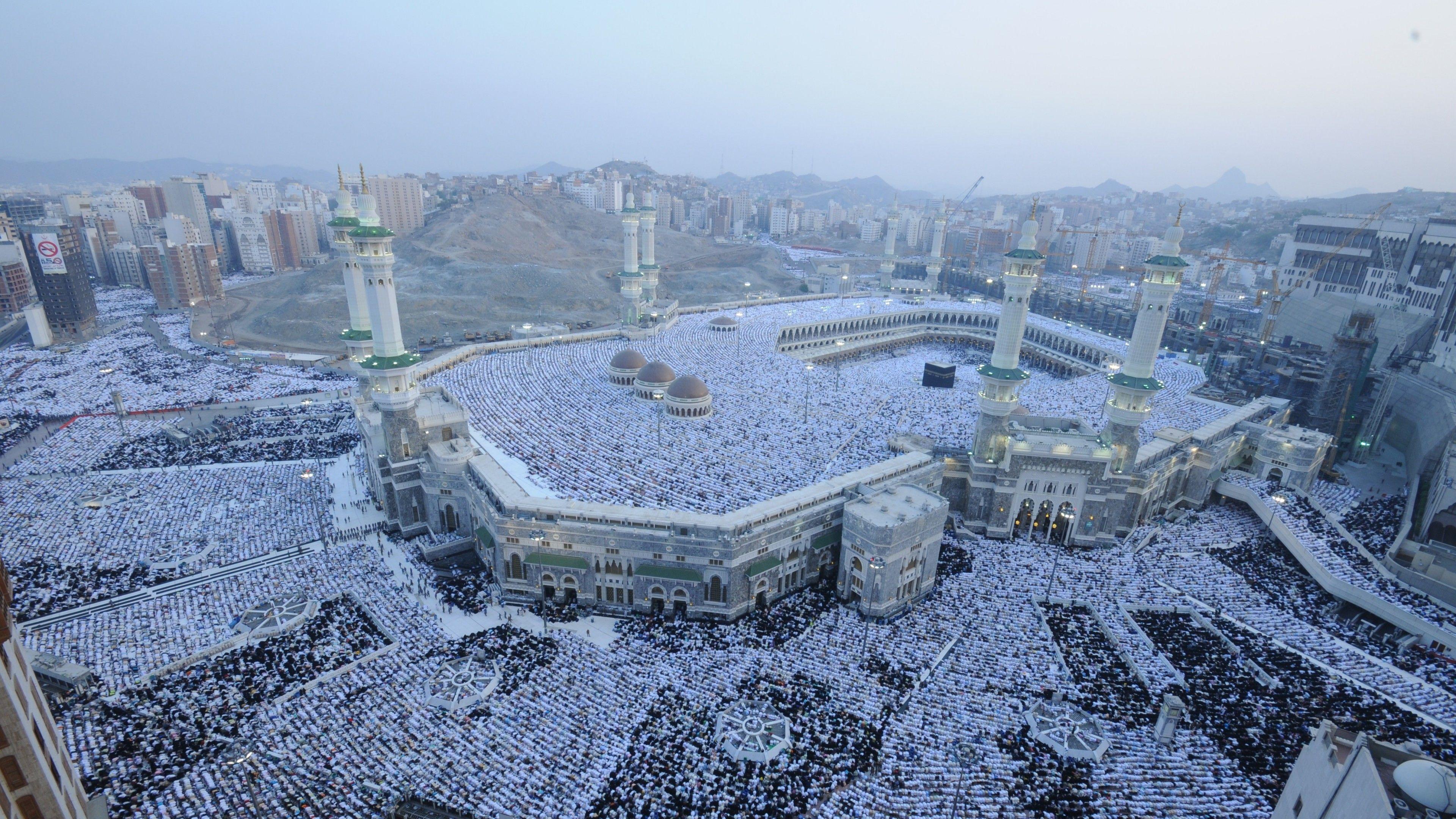 Saudi Arabian Wallpapers Top Free Saudi Arabian Backgrounds