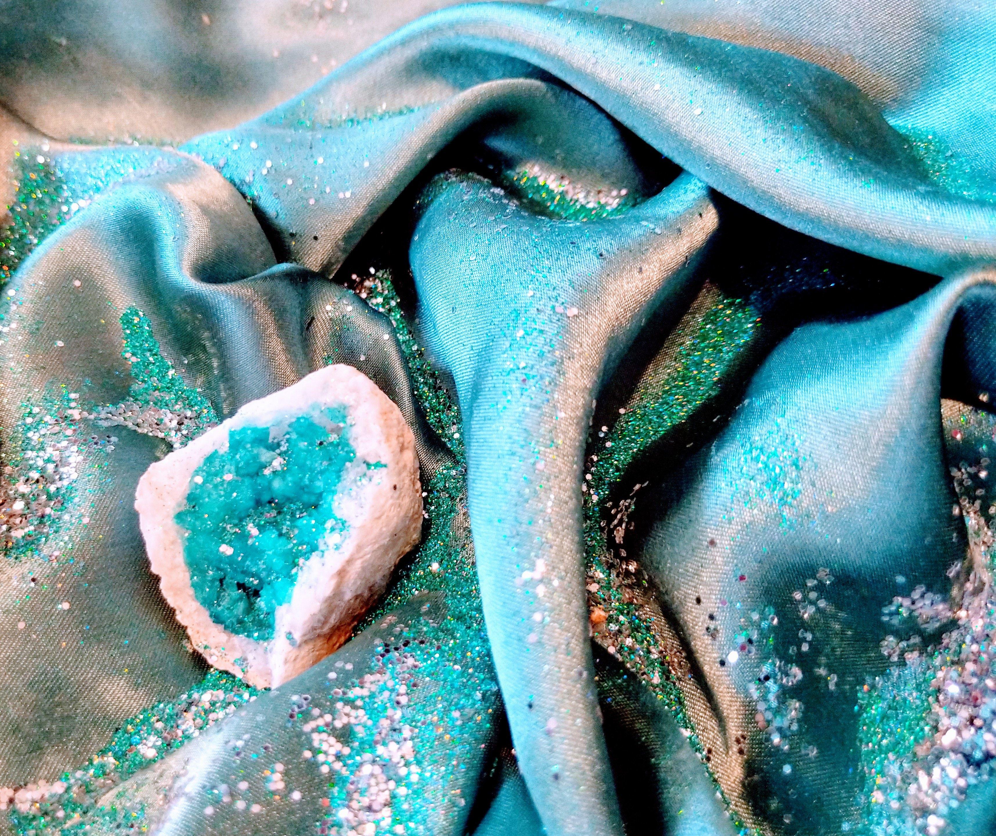 Blue Geode Wallpapers Top Free Blue Geode Backgrounds WallpaperAccess