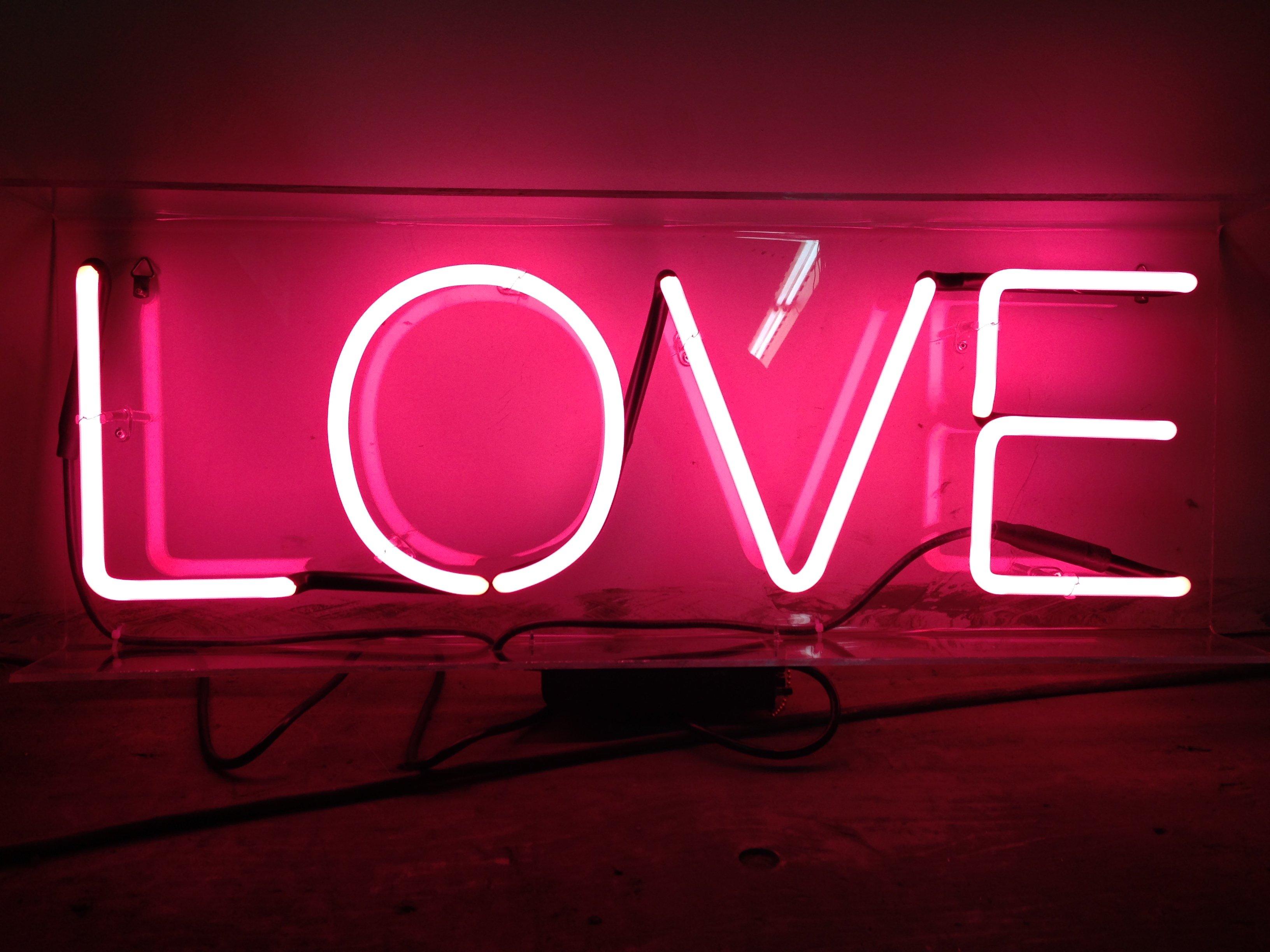 Neon Love Wallpapers Top Free Neon Love Backgrounds WallpaperAccess