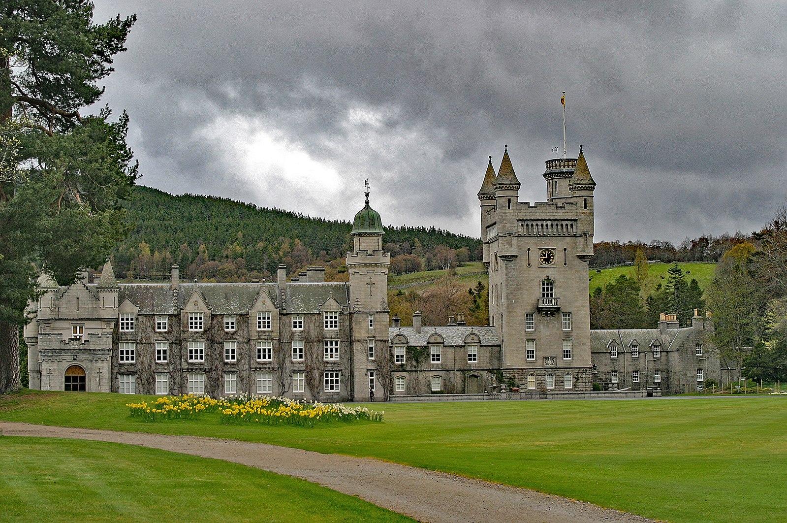 Balmoral Castle Wallpapers Top Free Balmoral Castle Backgrounds