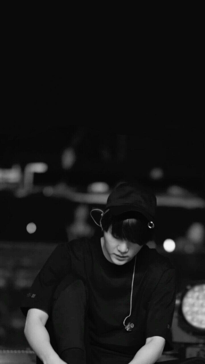Suga Dark Aesthetic Desktop Wallpapers Top Free Suga Dark Aesthetic Desktop Backgrounds