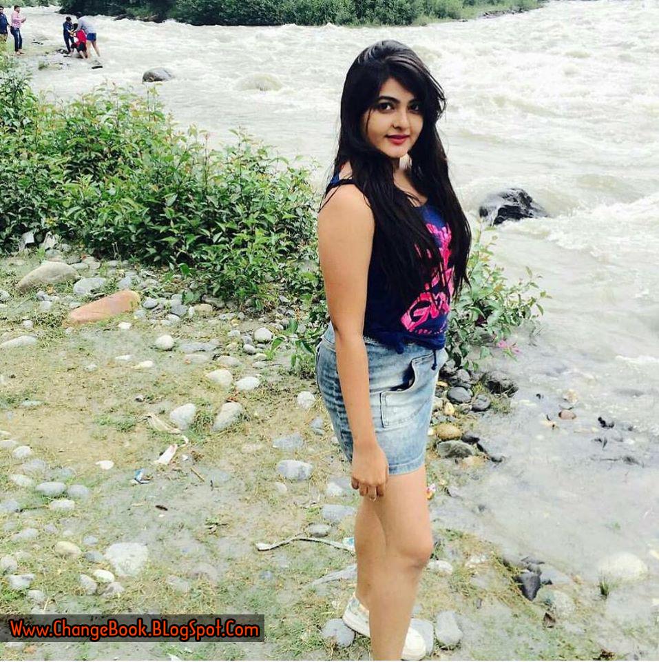 Punjabi Girl Wallpapers - Top Free Punjabi Girl Backgrounds - WallpaperAccess