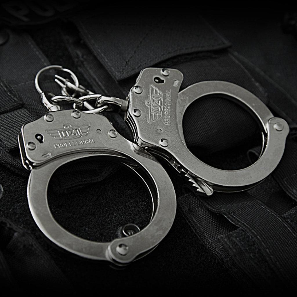 Handcuffs Wallpapers Top Free Handcuffs Backgrounds WallpaperAccess