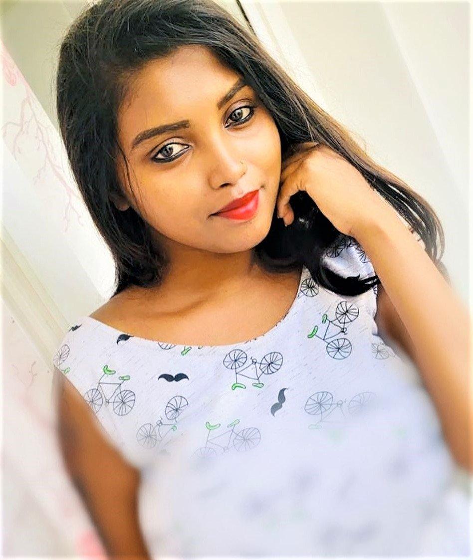 Tamil Heroine Wallpapers - Top Free Tamil Heroine Backgrounds