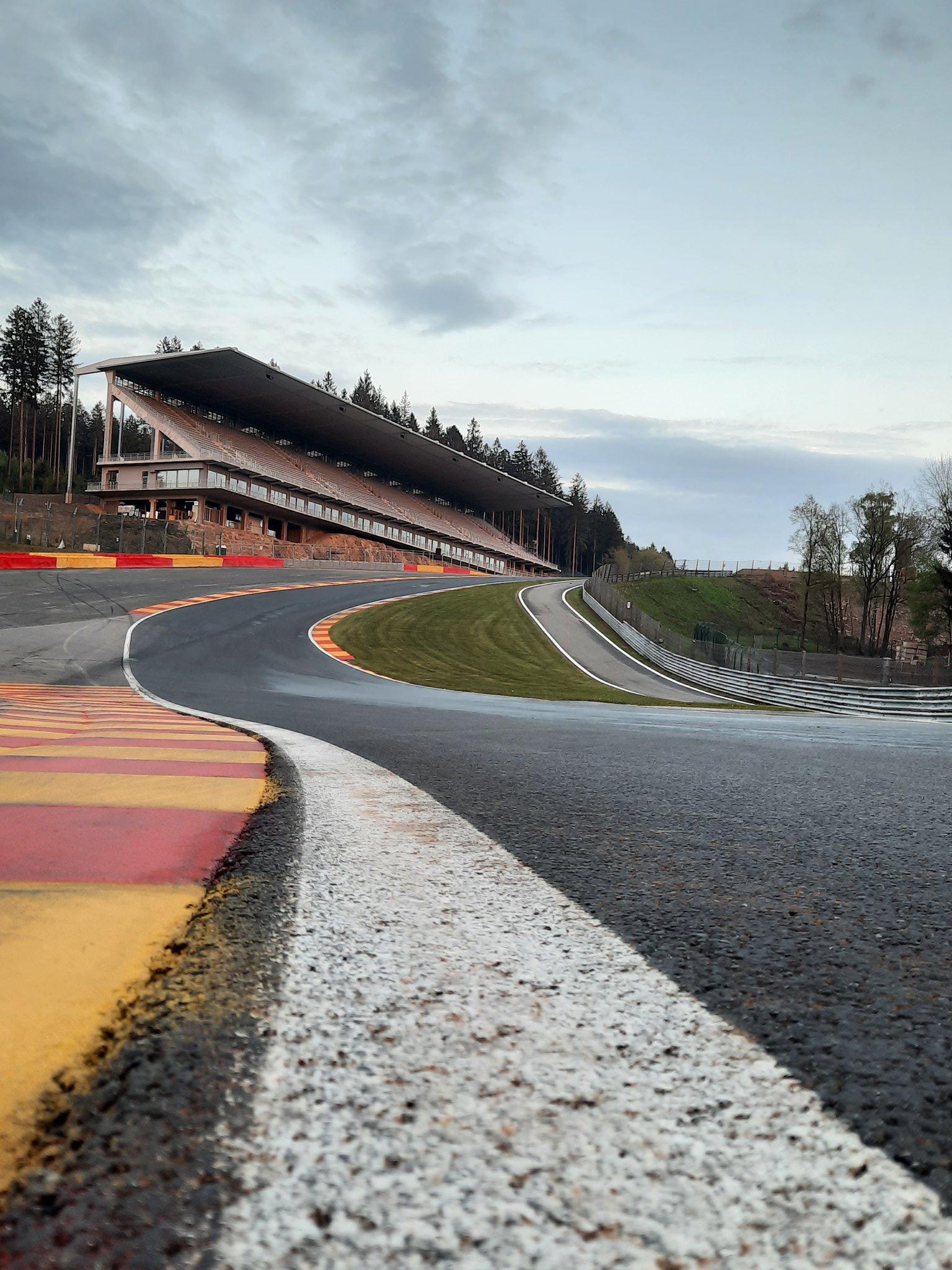 Eau Rouge Wallpapers Top Free Eau Rouge Backgrounds WallpaperAccess