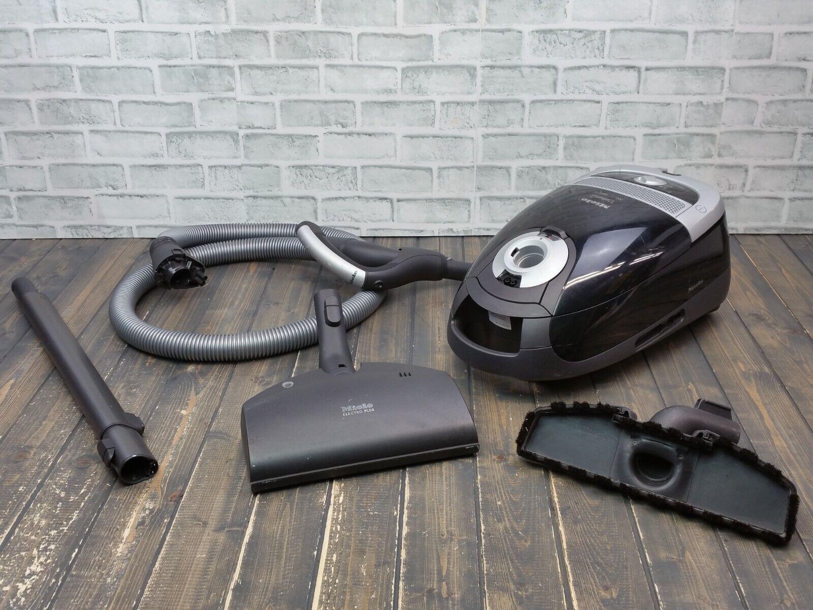 Vacuum Wallpapers Top Free Vacuum Backgrounds WallpaperAccess