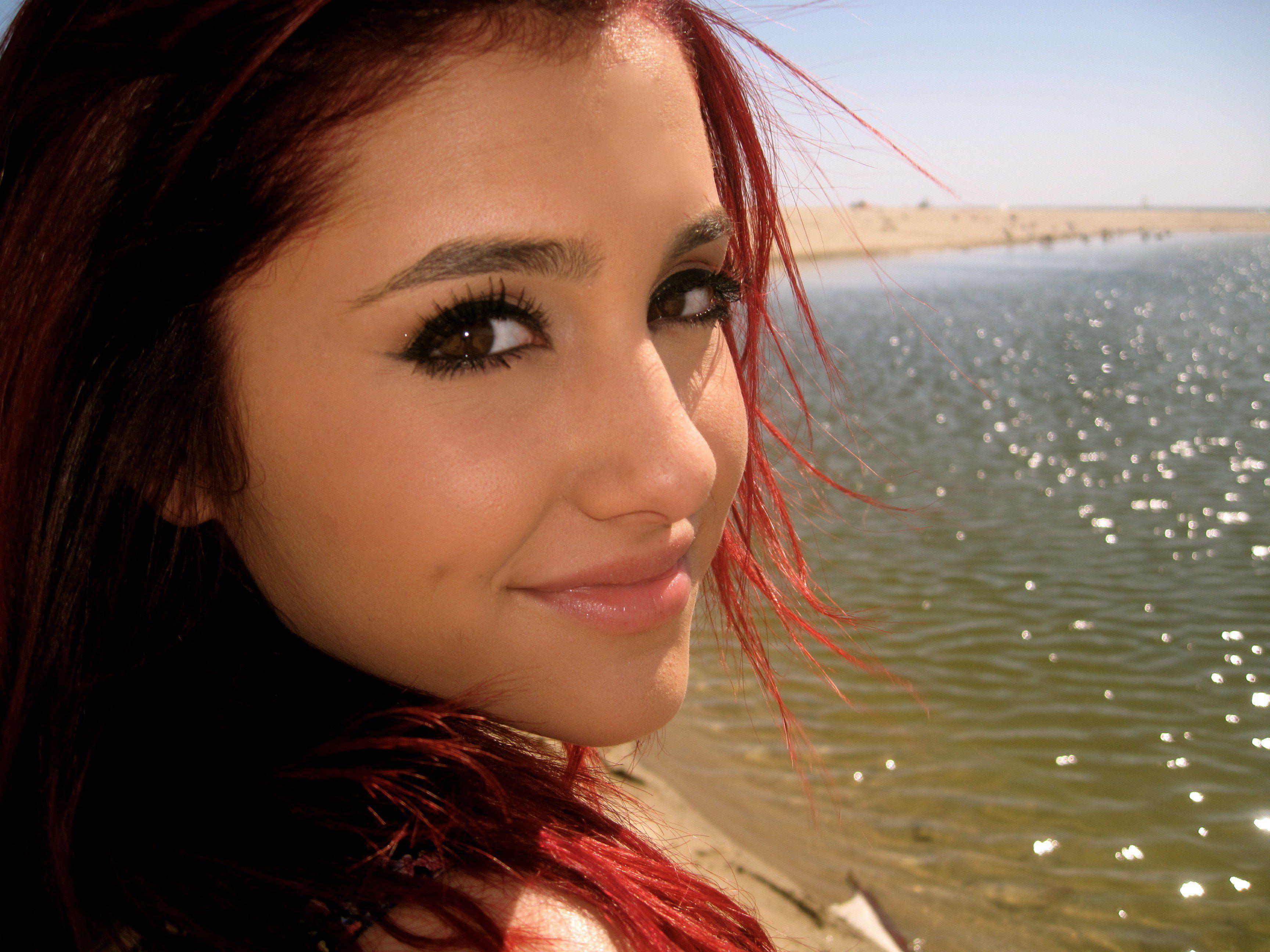 Ariana Grande Cute Wallpapers Top Free Ariana Grande Cute Backgrounds