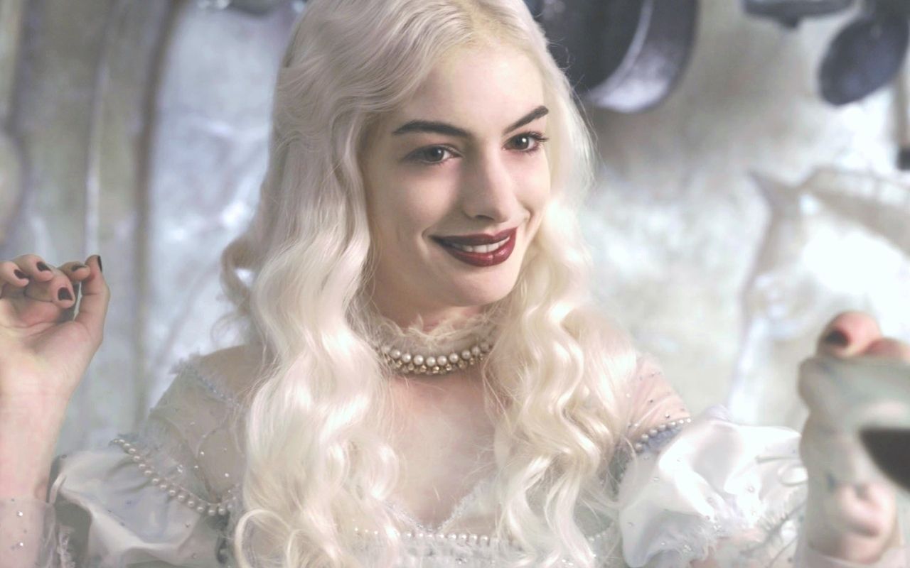 White Queen Wallpapers Top Free White Queen Backgrounds WallpaperAccess