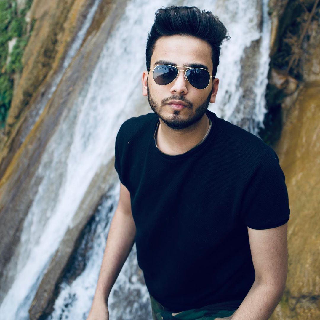 Elvish Yadav Wallpapers Top Free Elvish Yadav Backgrounds