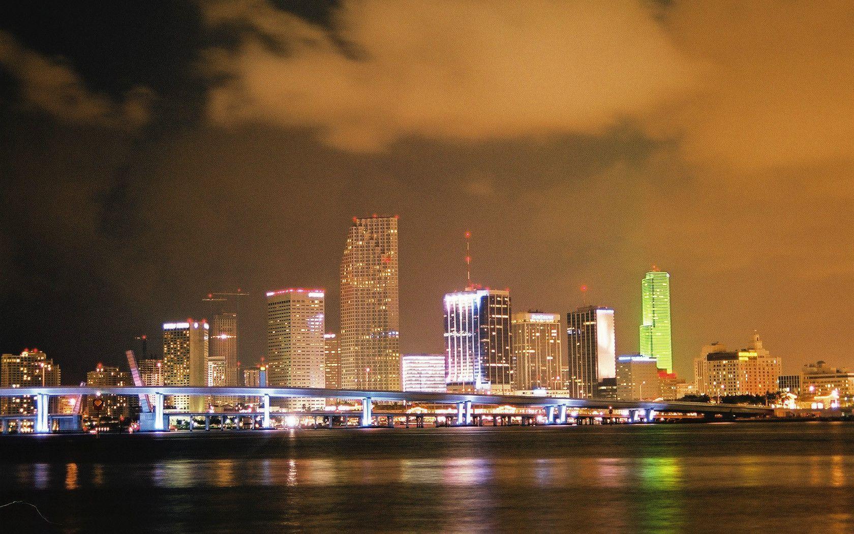 Miami Skyline Wallpapers Wallpaper Cave