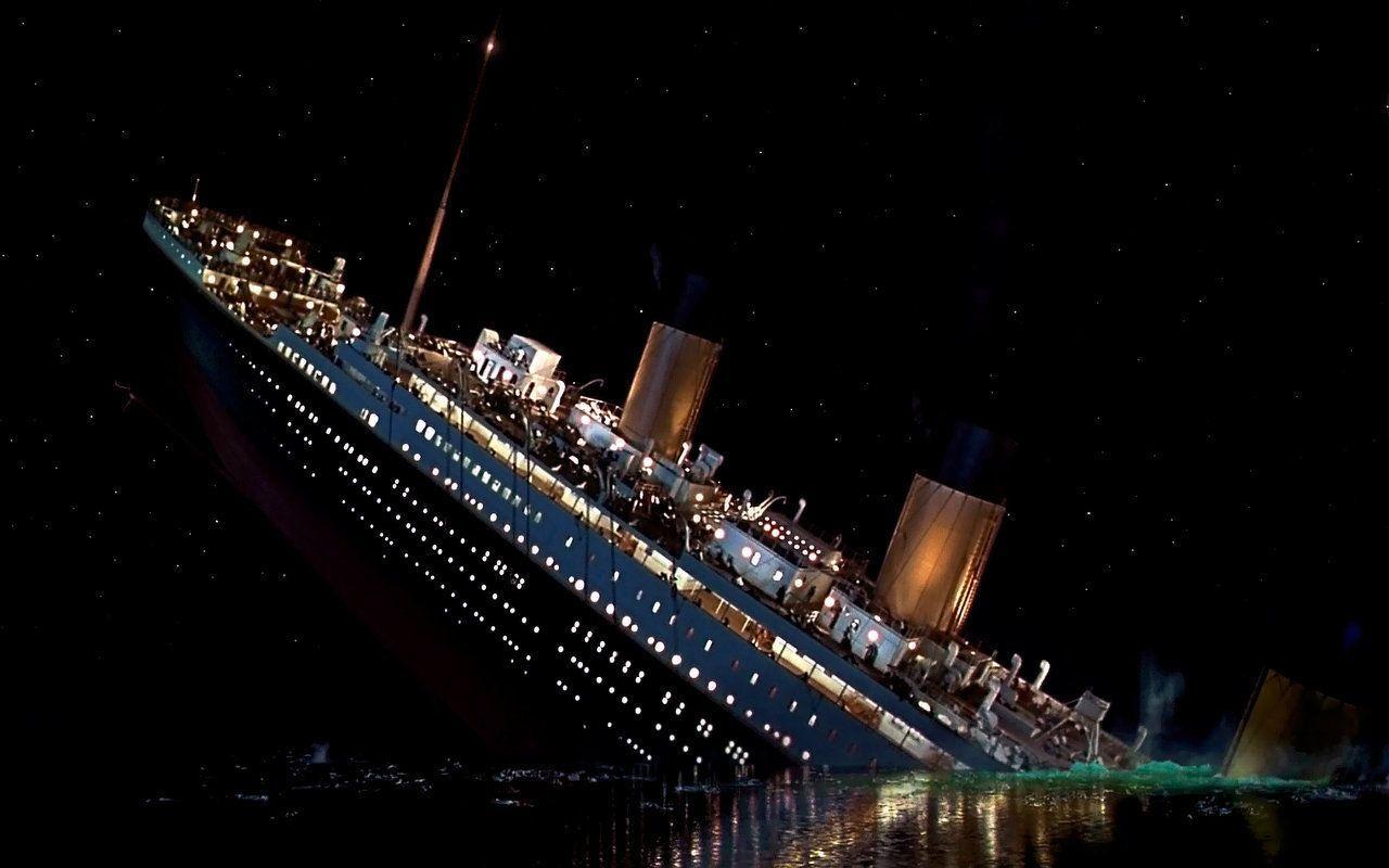 Titanic Sinking Wallpapers Wallpaper Cave