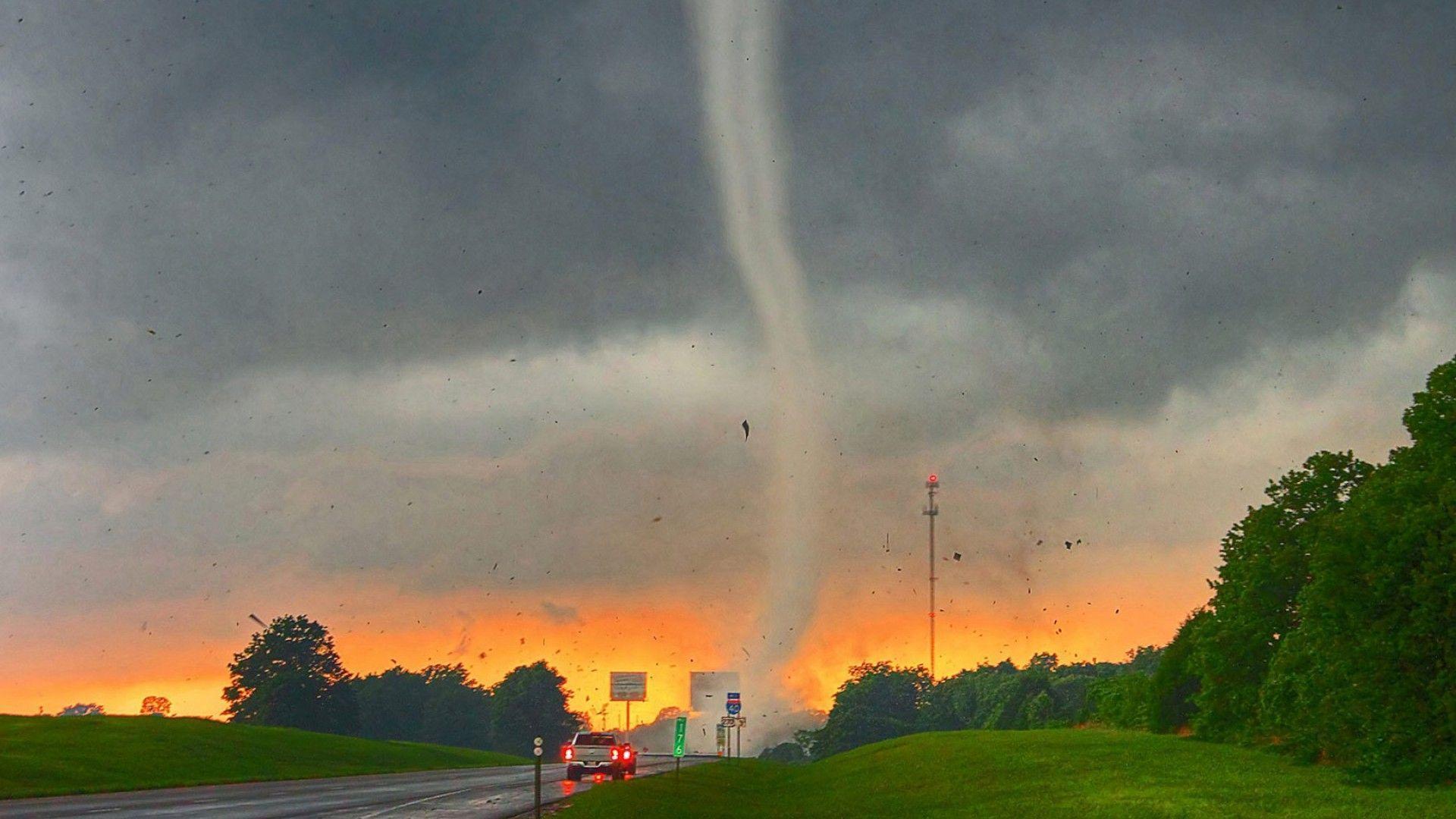 Tornado Wallpapers Wallpaper Cave