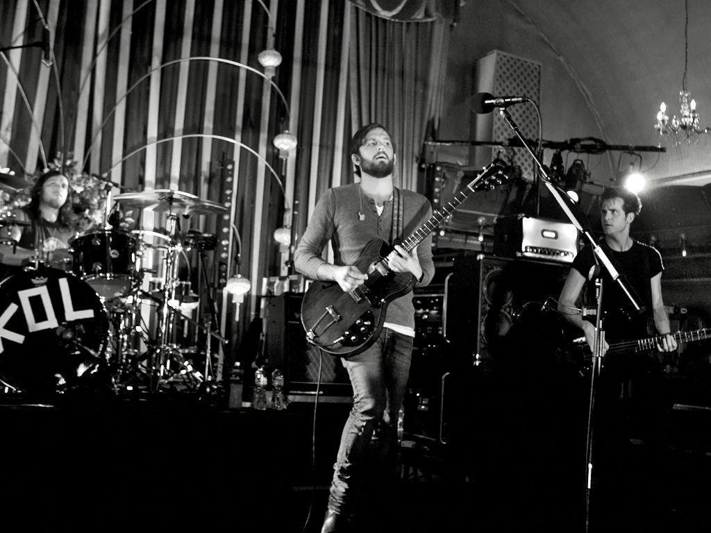 Kings Of Leon Wallpapers Wallpaper Cave