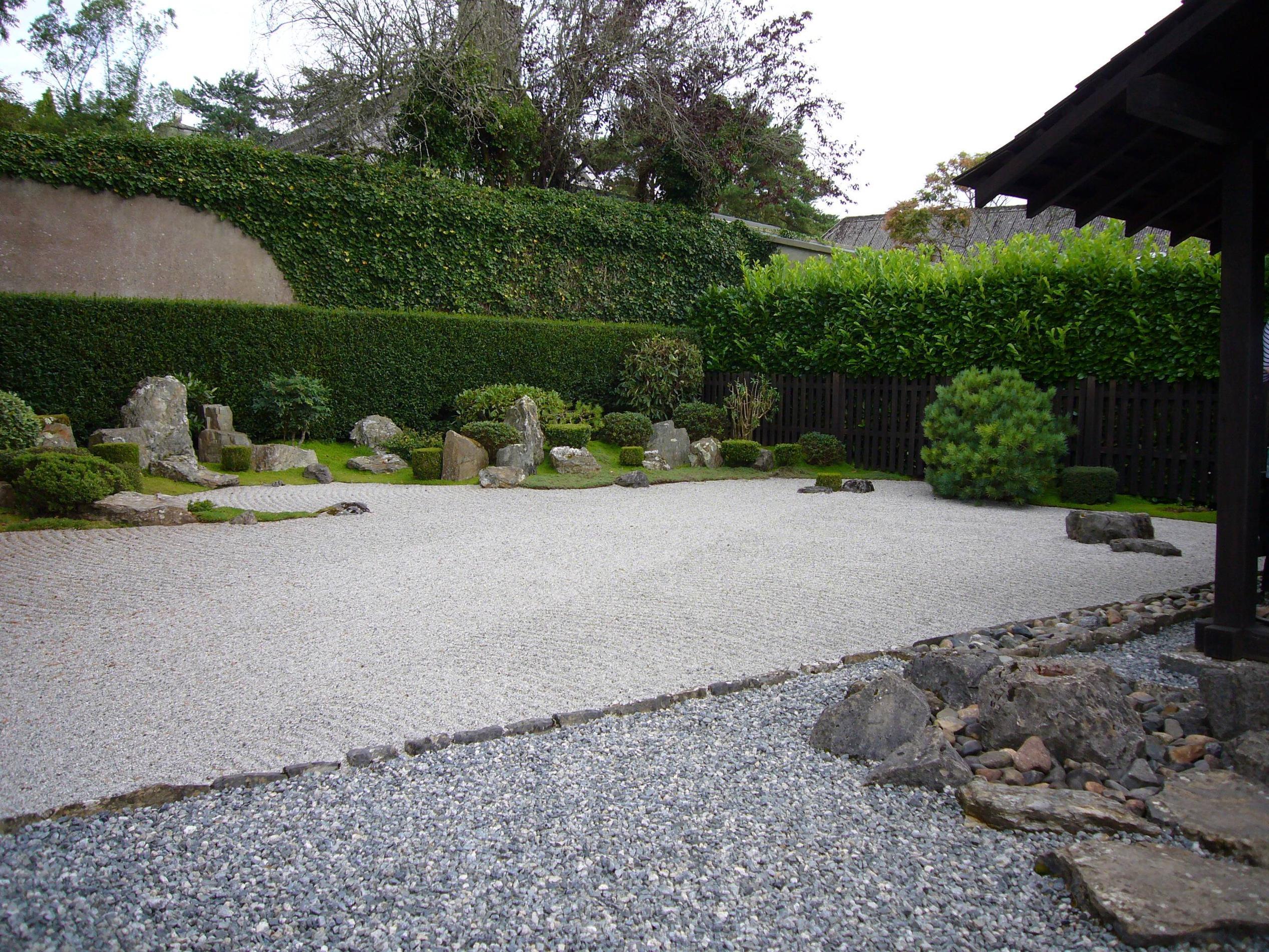 Zen Sand Garden Outdoor Zen gardens, The zen and Kyoto on Pinterest