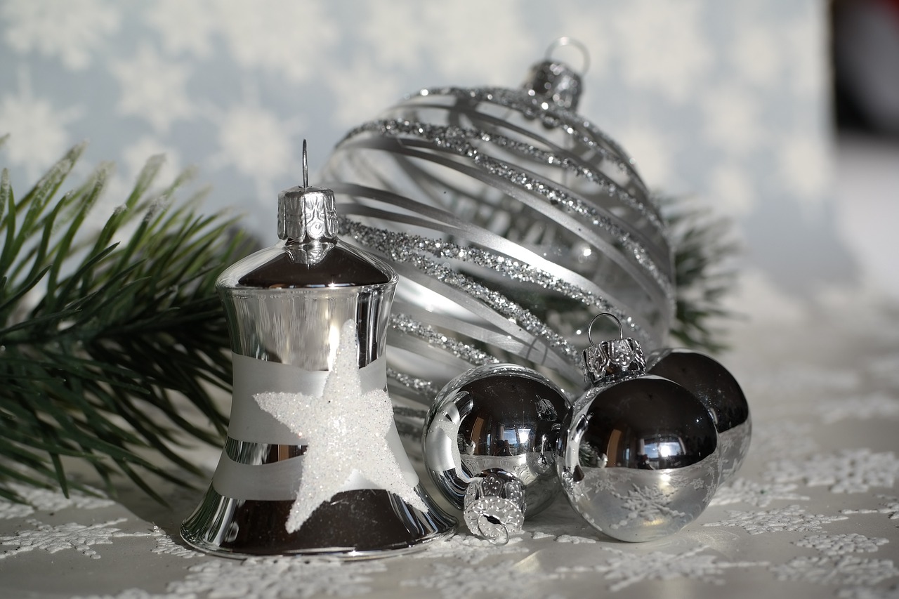 Grey Christmas Balls Wallpapers Wallpaper Cave