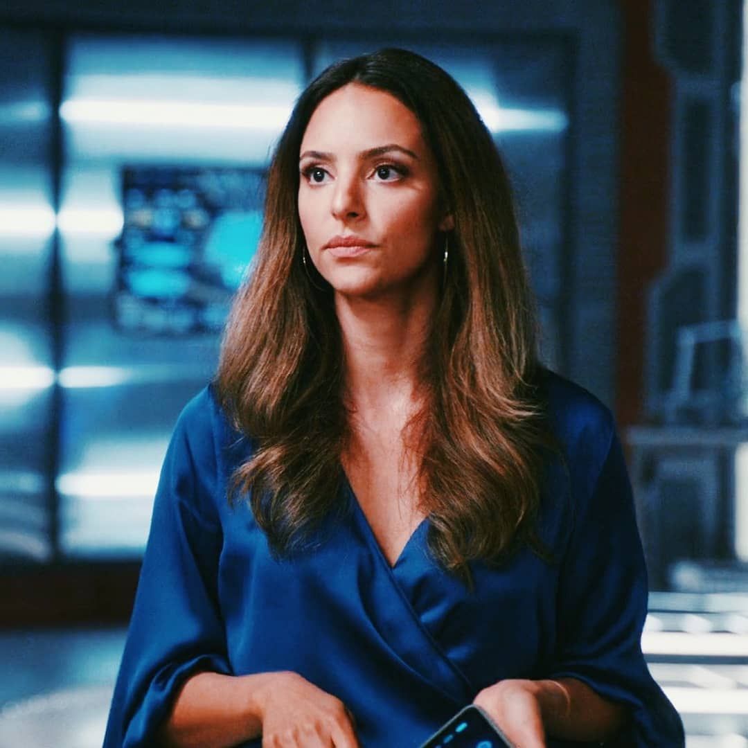 Zari Tarazi Wallpapers Wallpaper Cave