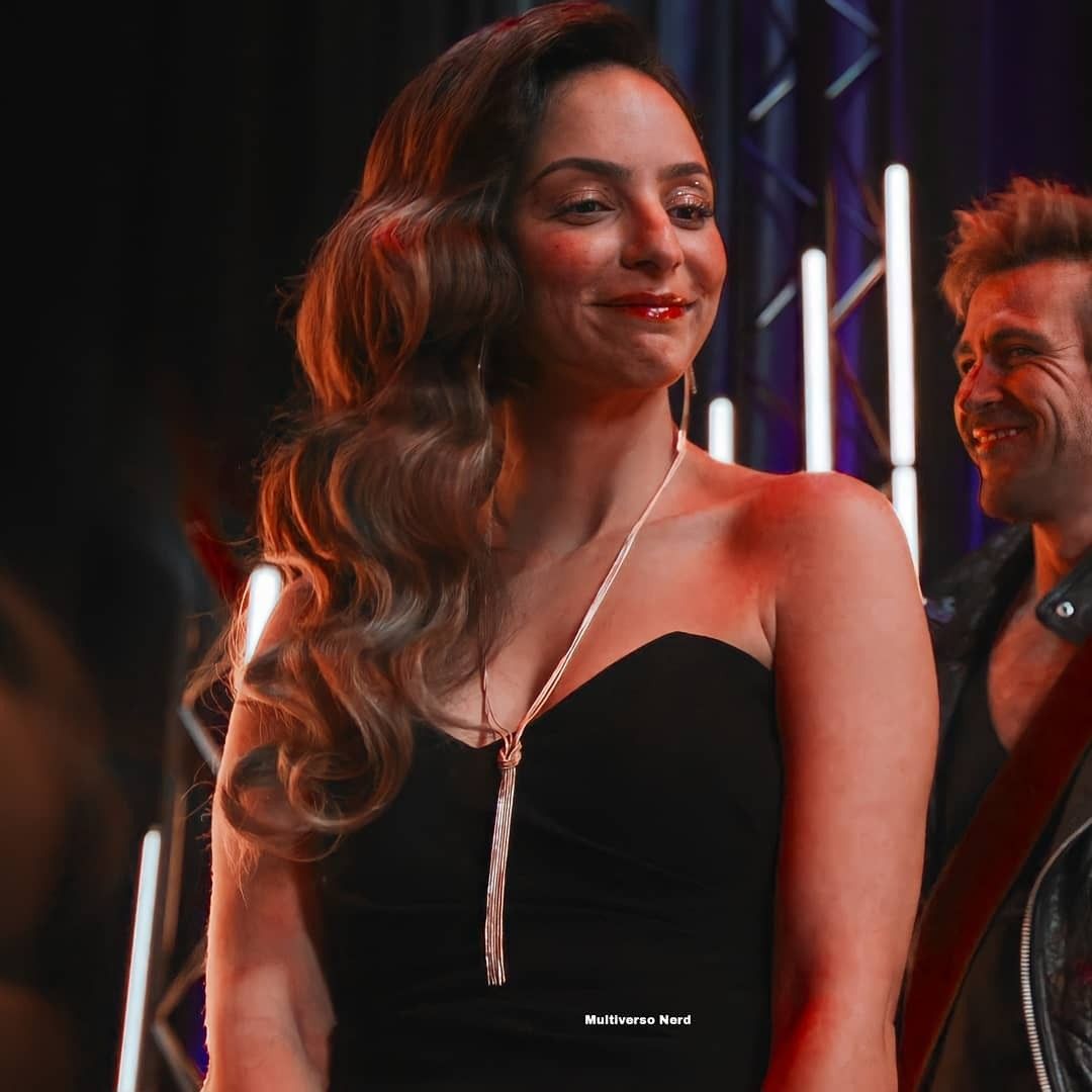 Zari Tarazi Wallpapers Wallpaper Cave