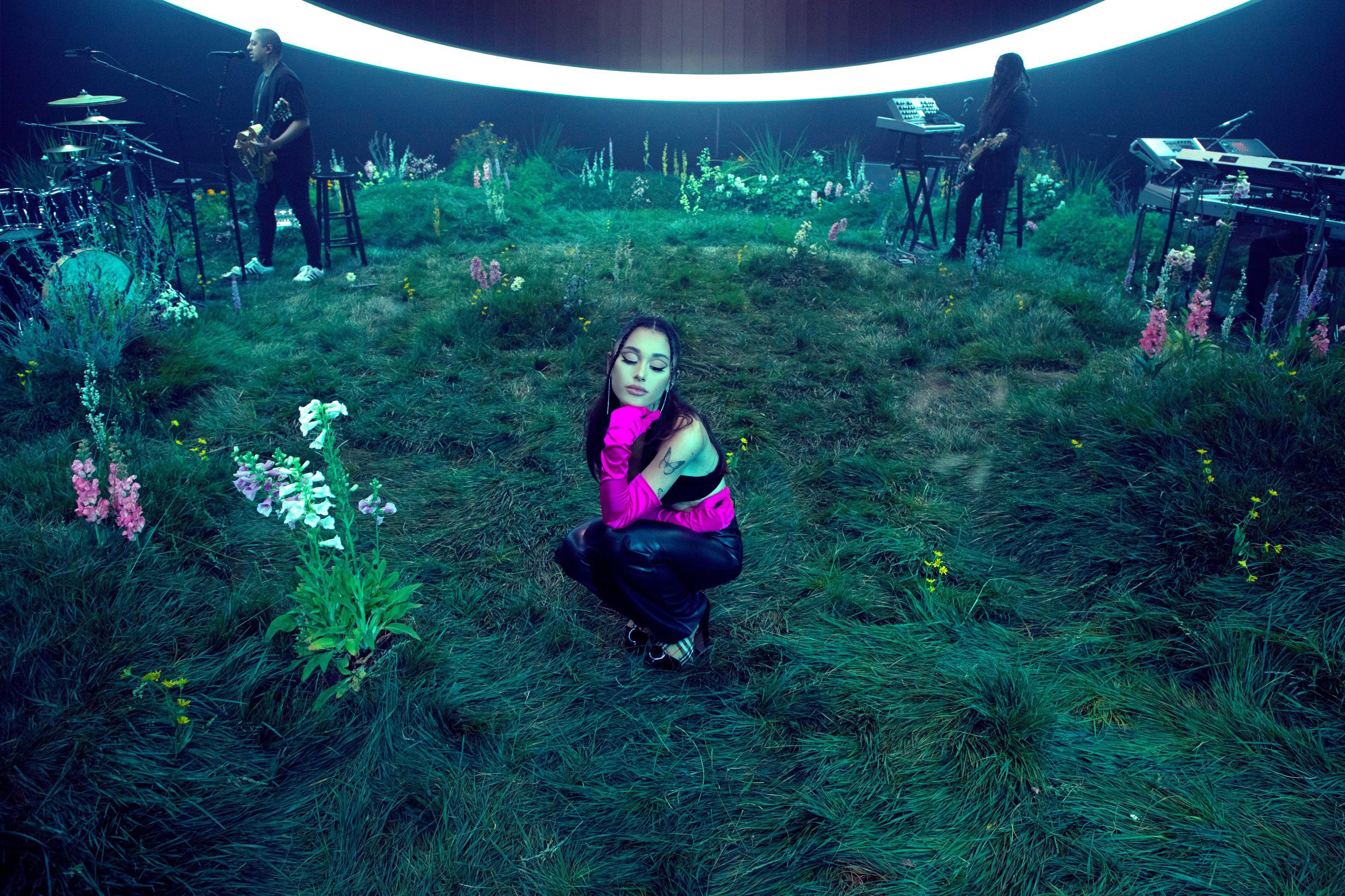 Desktop Ariana Grande Wallpapers Wallpaper Cave