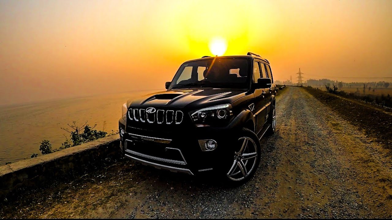 Mahindra Scorpio Black Wallpaper