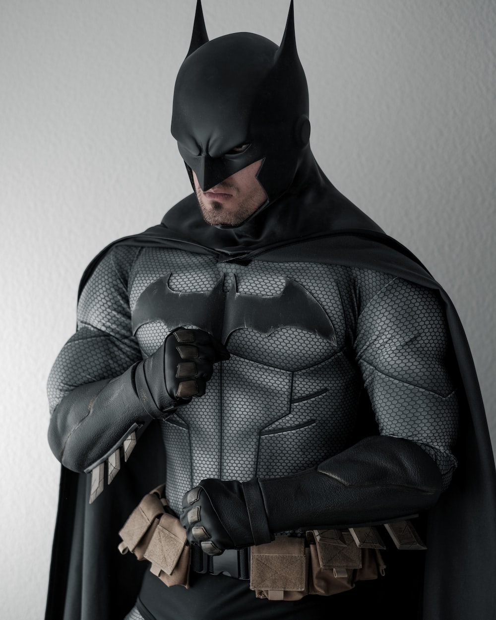 Batman Gray And Black Wallpapers Wallpaper Cave