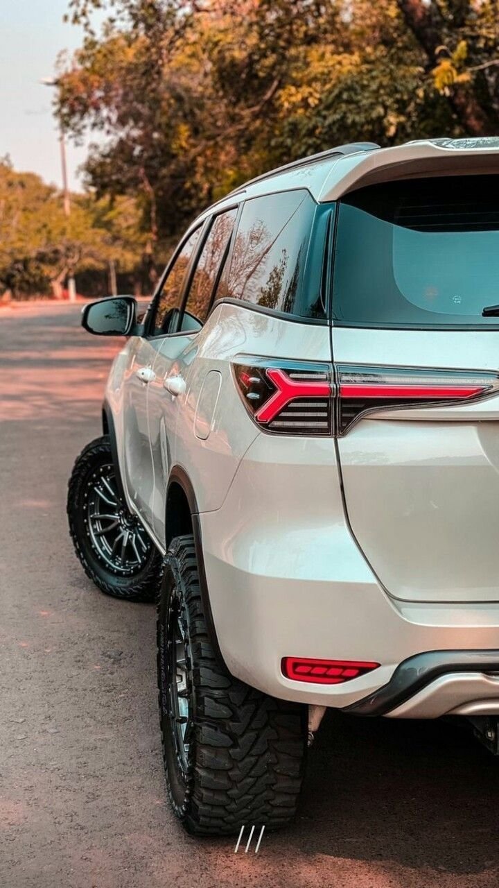 Fortuner Cars Wallpapers Wallpaper Cave