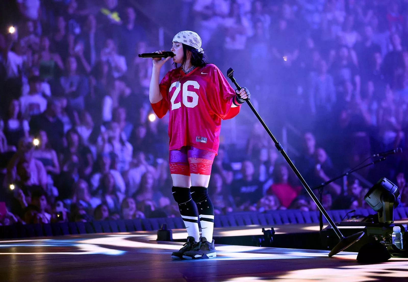 Billie Eilish Concert Desktop Wallpapers - Wallpaper Cave