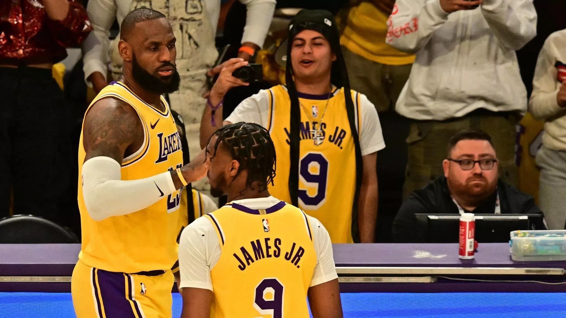 Lebron And Bronny Wallpapers Wallpaper Cave