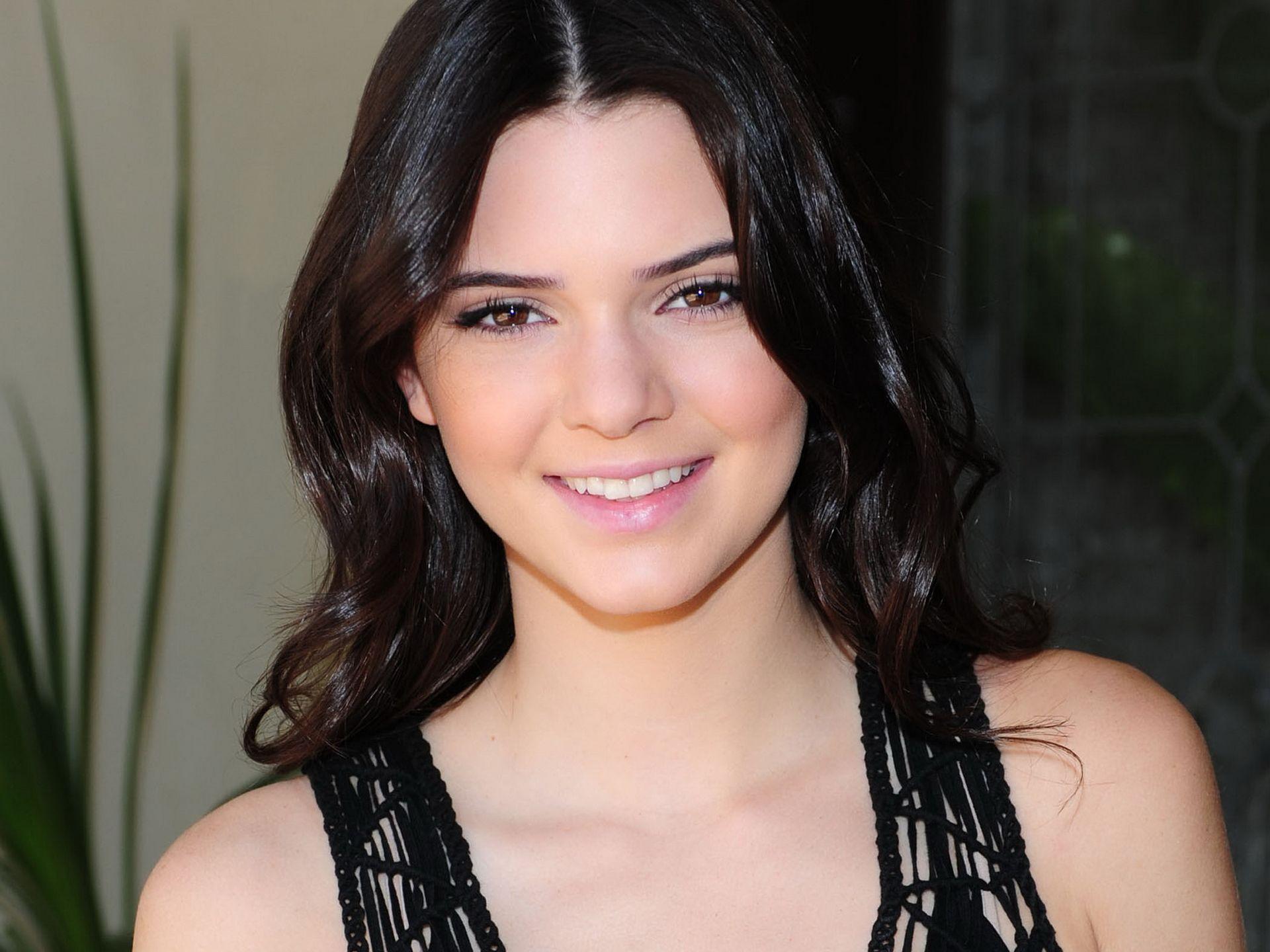 Kendall Jenner Wallpapers Wallpaper Cave