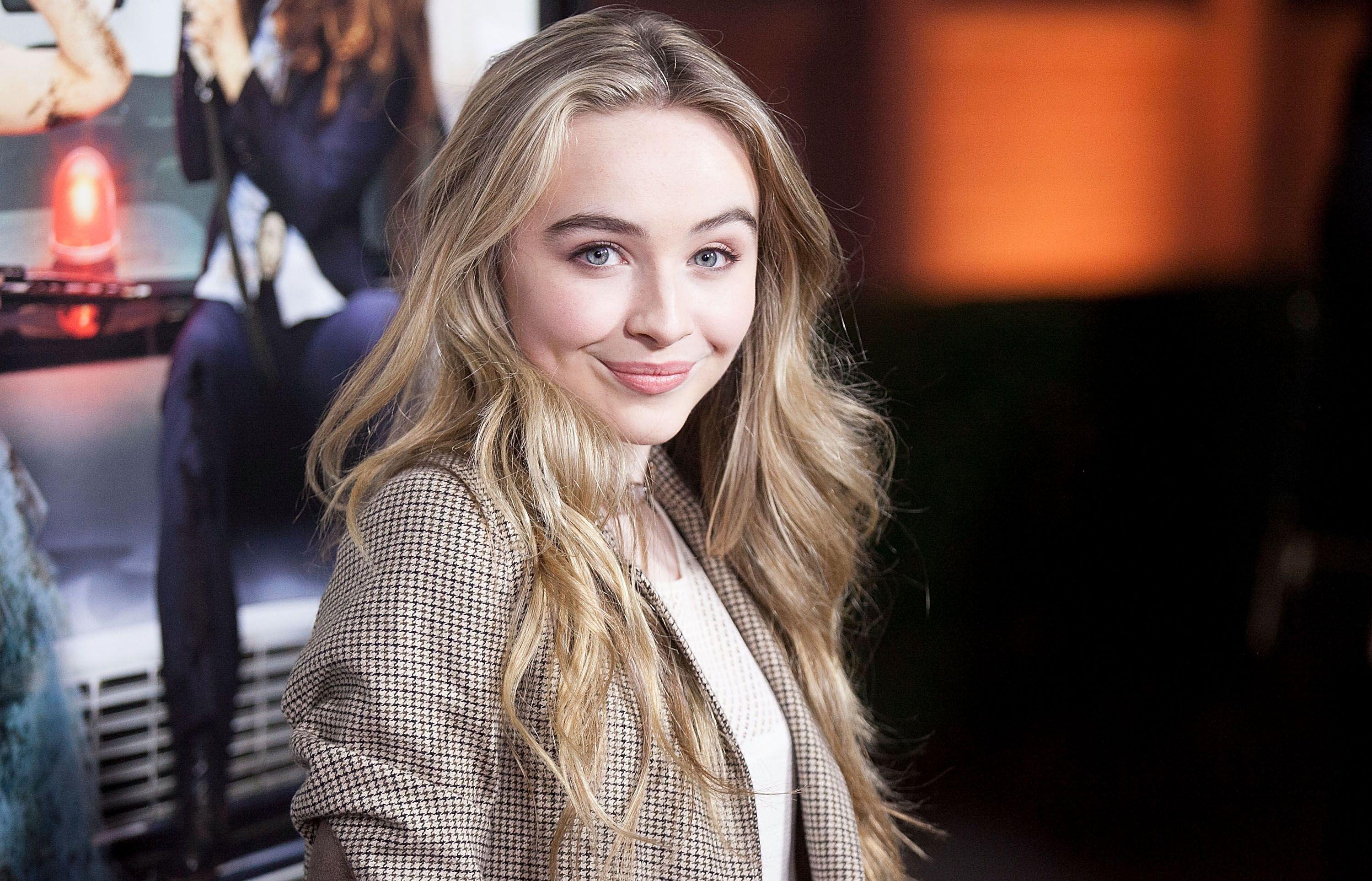 Sabrina Carpenter Wallpapers Wallpaper Cave