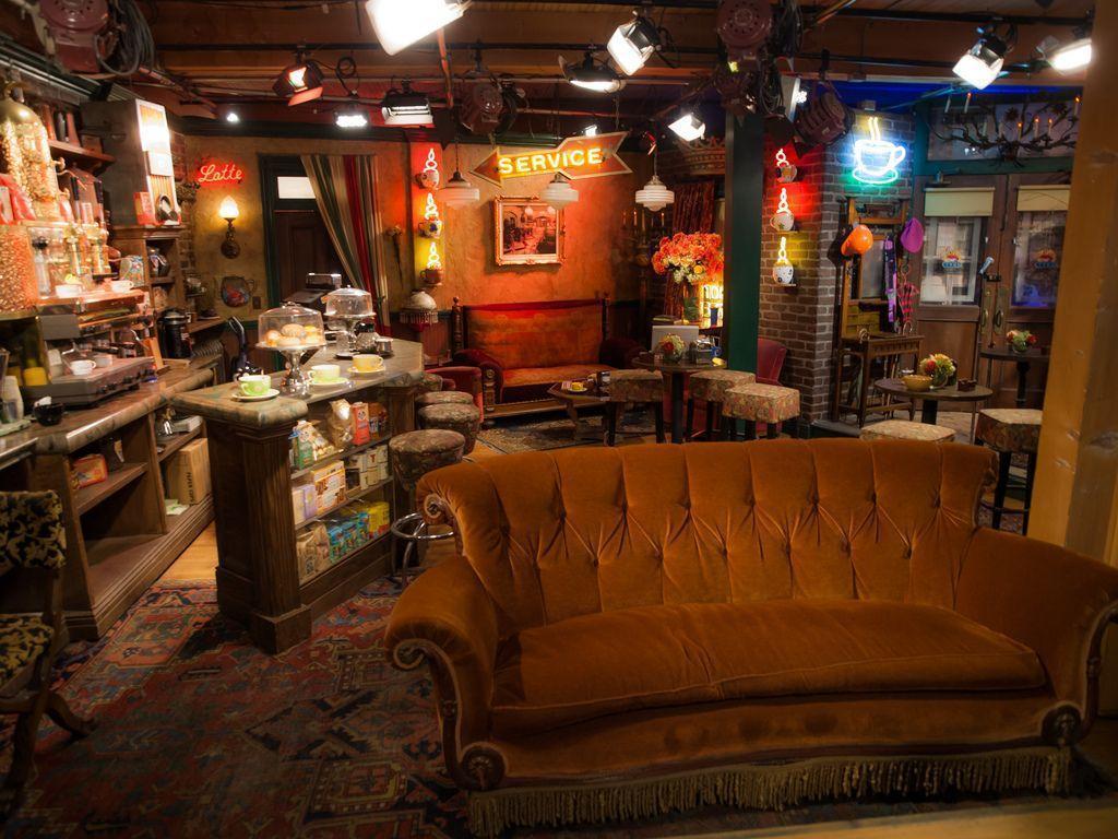 Friends Central Perk Wallpapers Wallpaper Cave