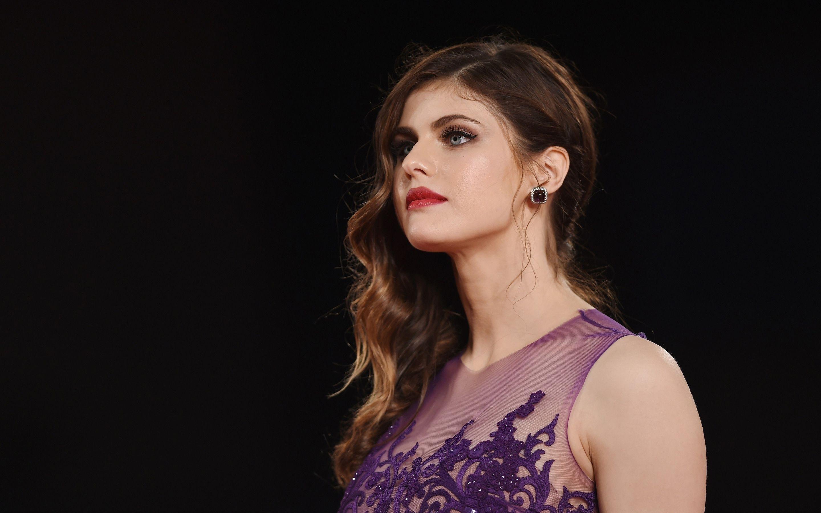Alexandra Daddario 2017 Wallpapers Wallpaper Cave