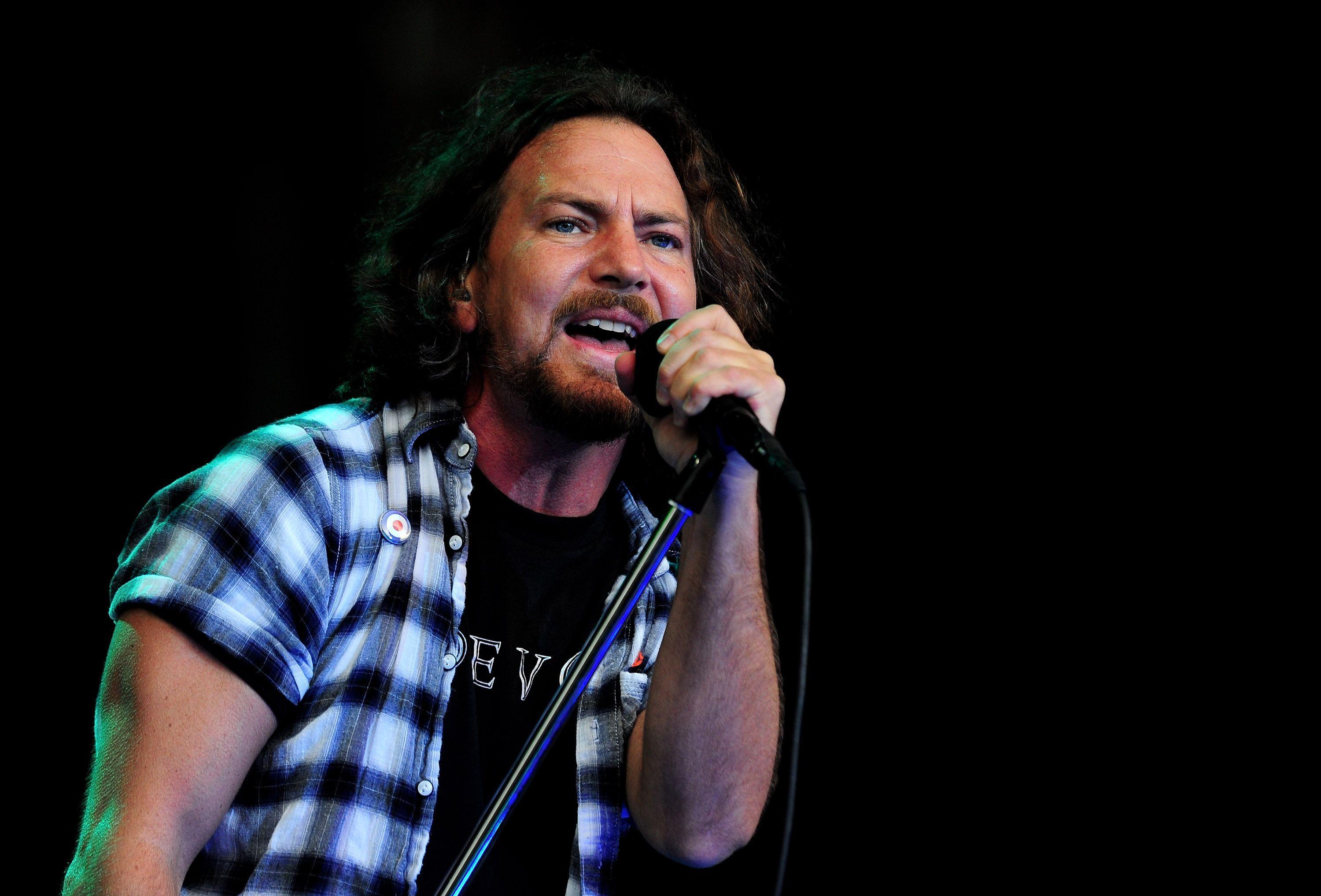 Eddie Vedder Wallpapers Wallpaper Cave