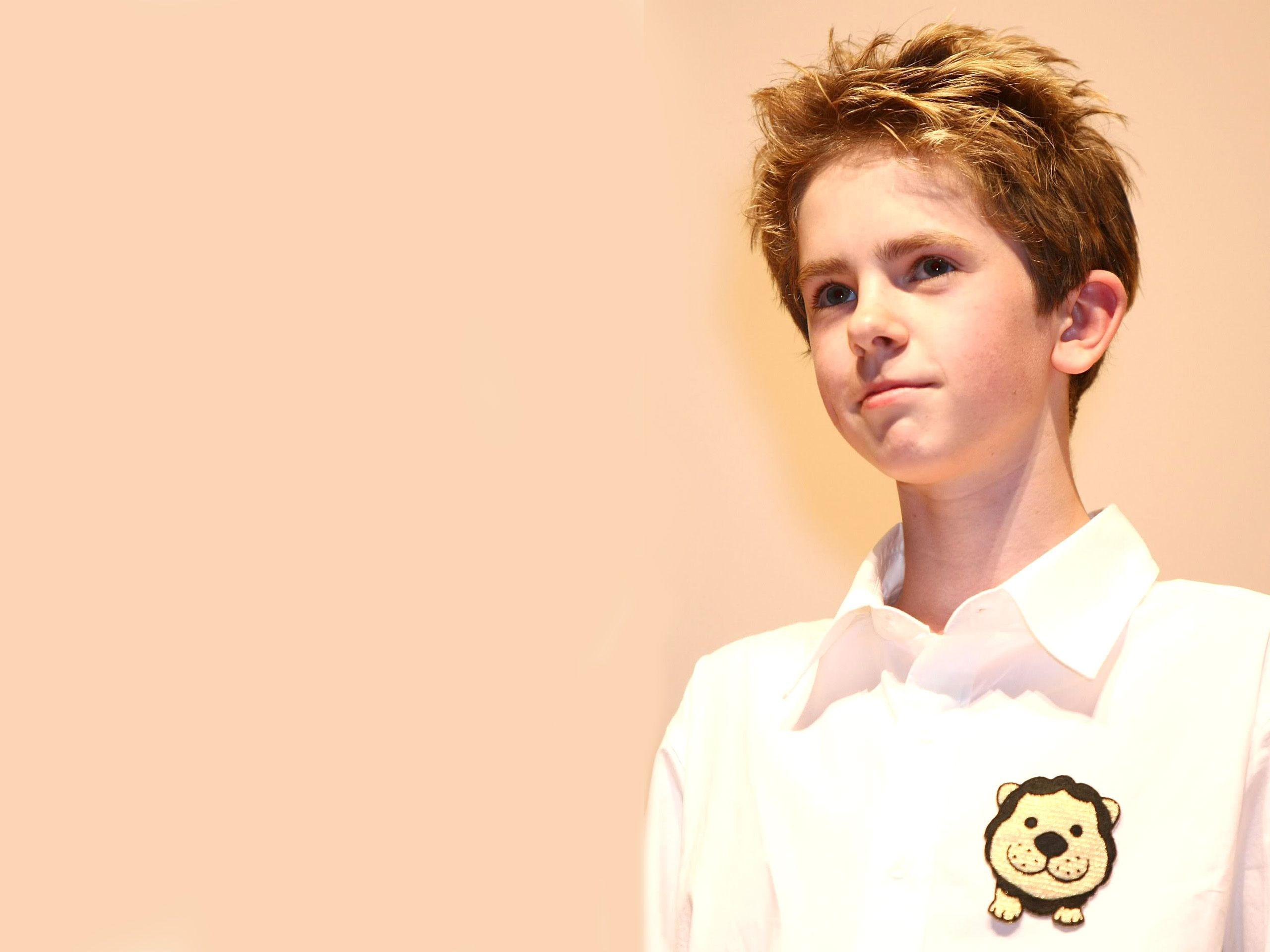 Freddie Highmore Wallpapers Wallpaper Cave