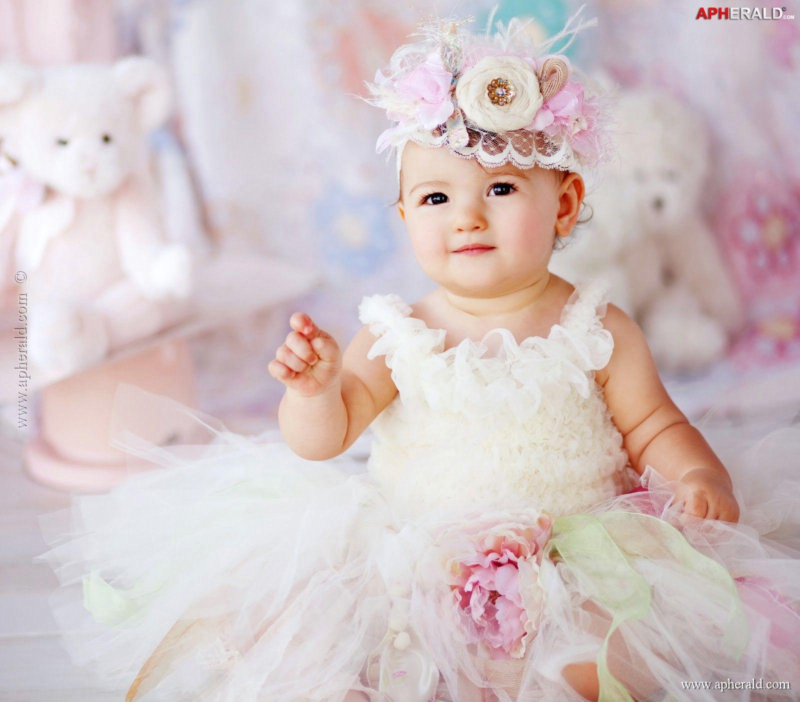 Cute Baby Girls Wallpapers Wallpaper Cave
